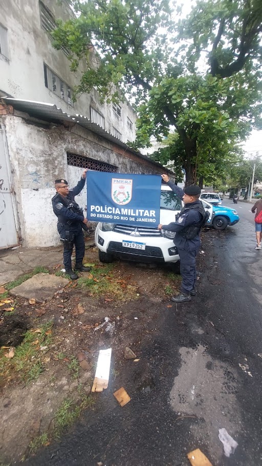 3° BPM recupera carro roubado no Cachambi após informações do Disque Denúncia
